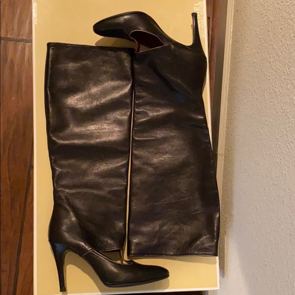 Perrie Hardy Long Knee Boot/Pumps Cut Out Size 8